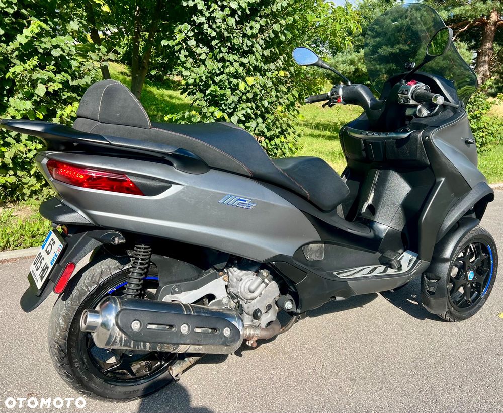Piaggio MP-3 - 6