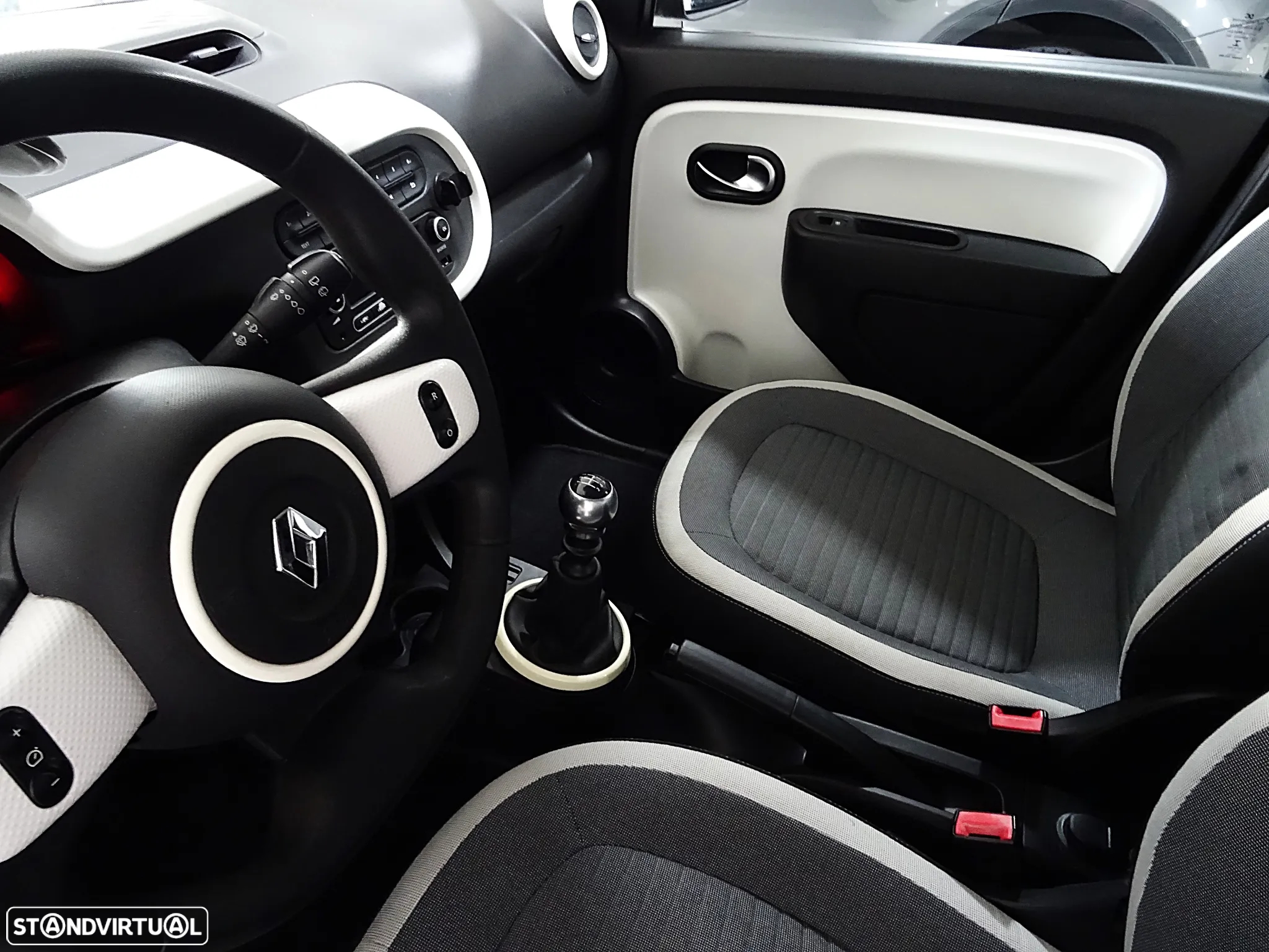 Renault Twingo 1.0 SCe Night&Day - 17