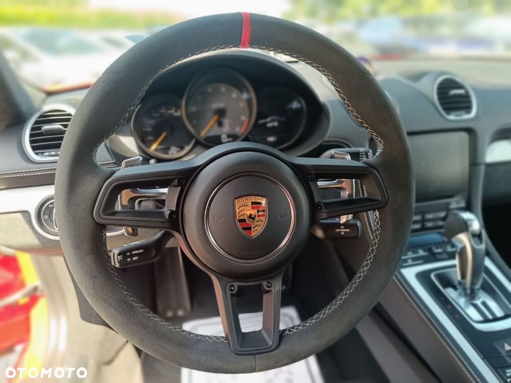 Porsche Cayman - 8