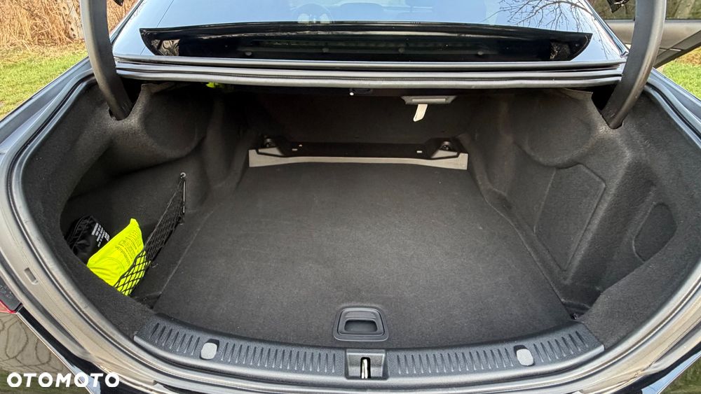 Mercedes-Benz Klasa E 220 d 9G-TRONIC - 27