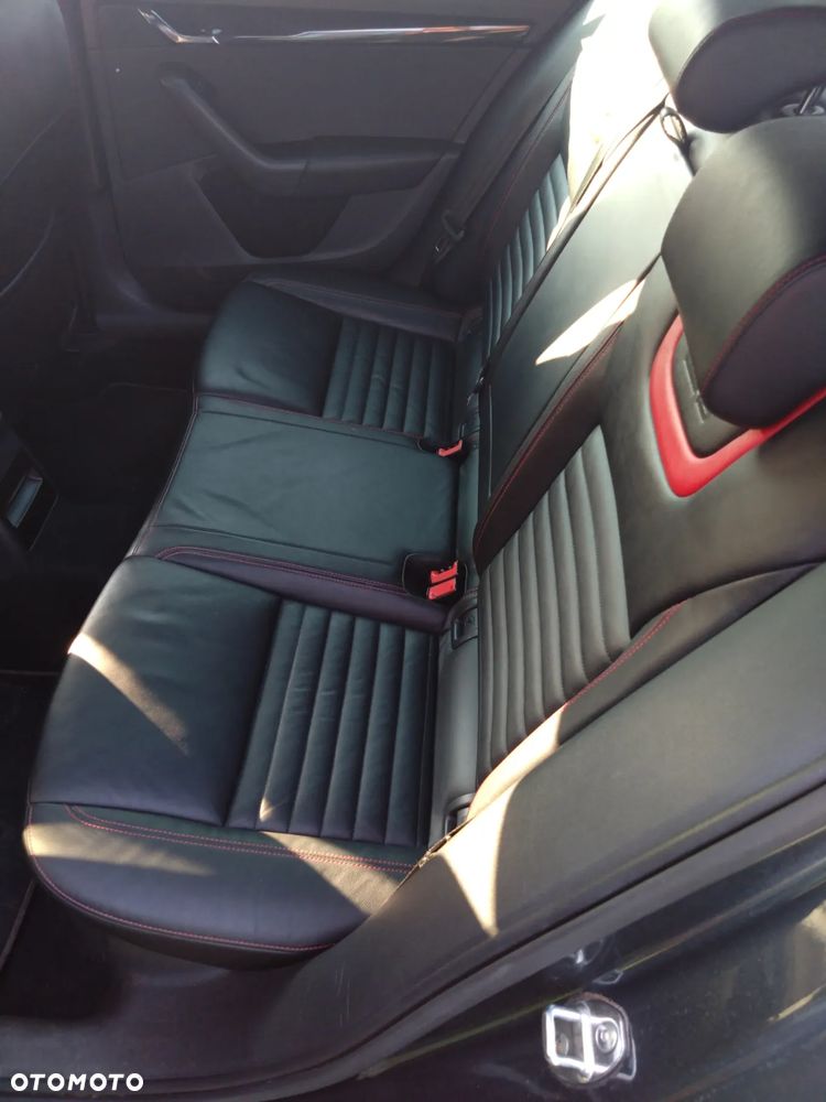 Skoda Octavia 2.0 TDI 4x4 RS DSG - 20