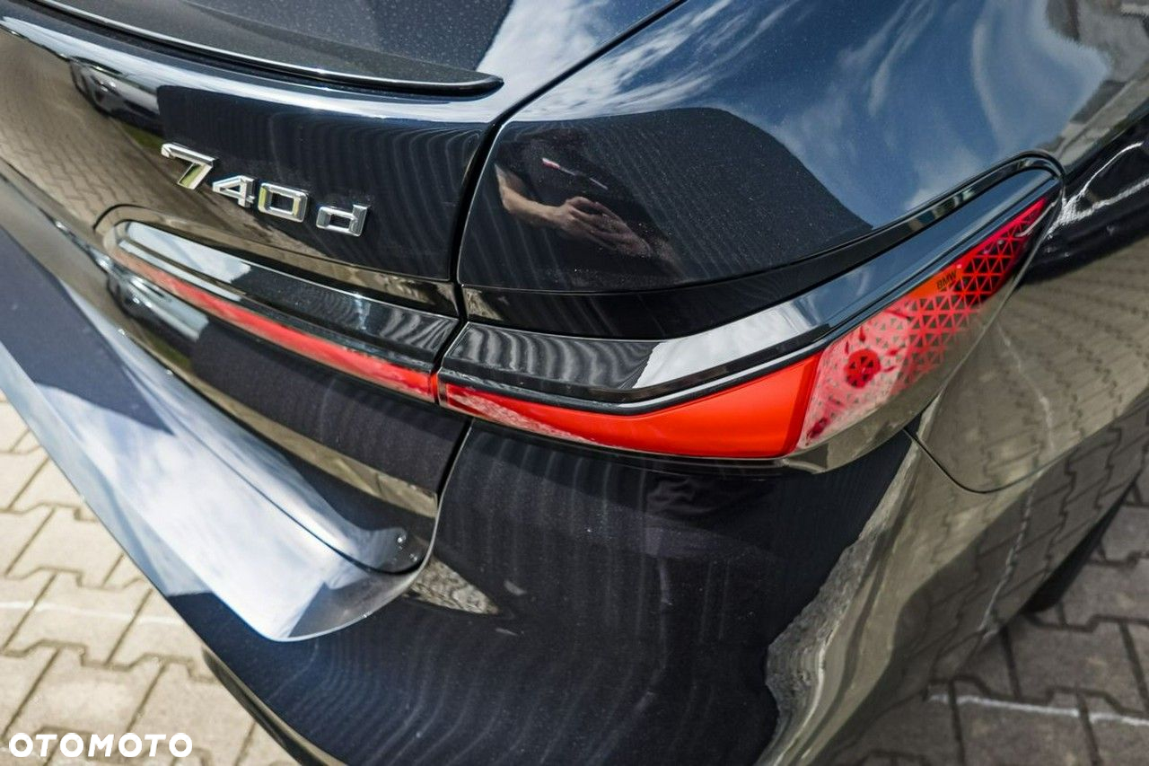 BMW Seria 7 - 10