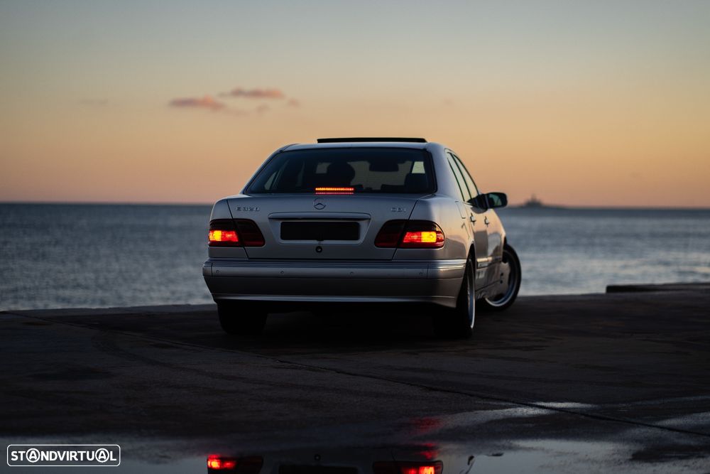 Mercedes-Benz E 320 - 22