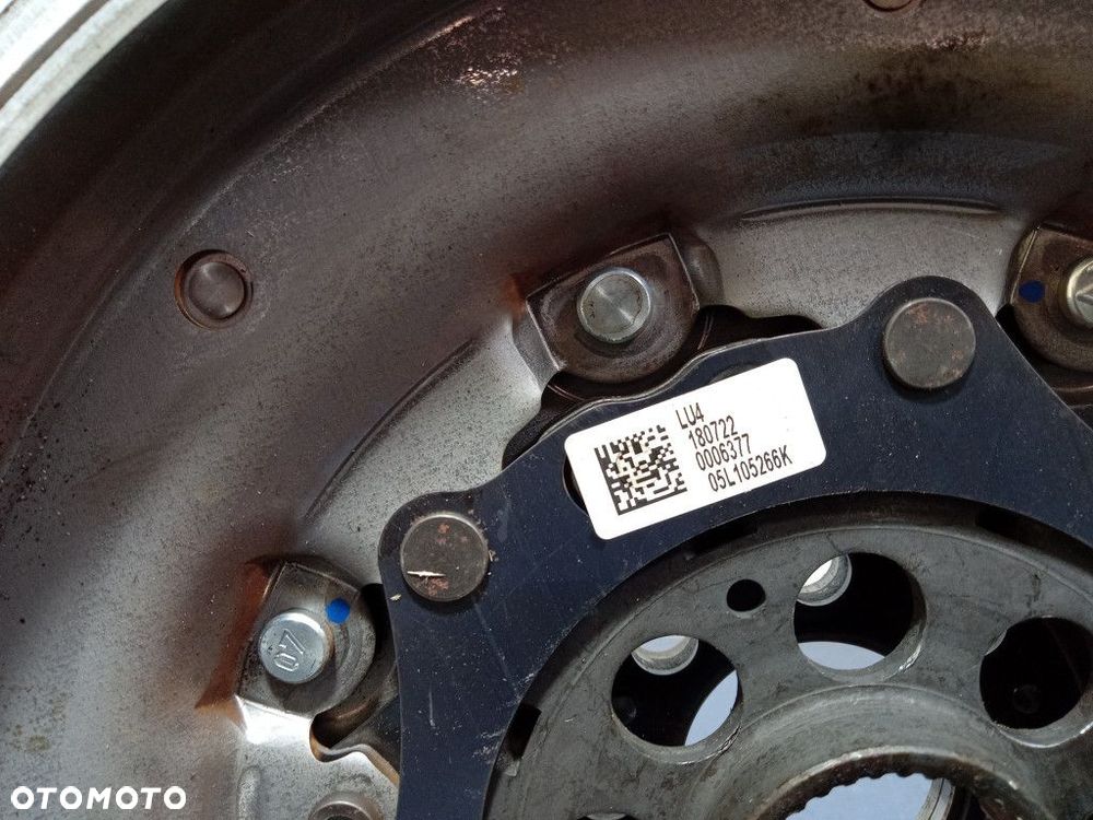 SKODA SUPERB III 2.0 TDI KOŁO DWUMASOWE 05L105266K - 4