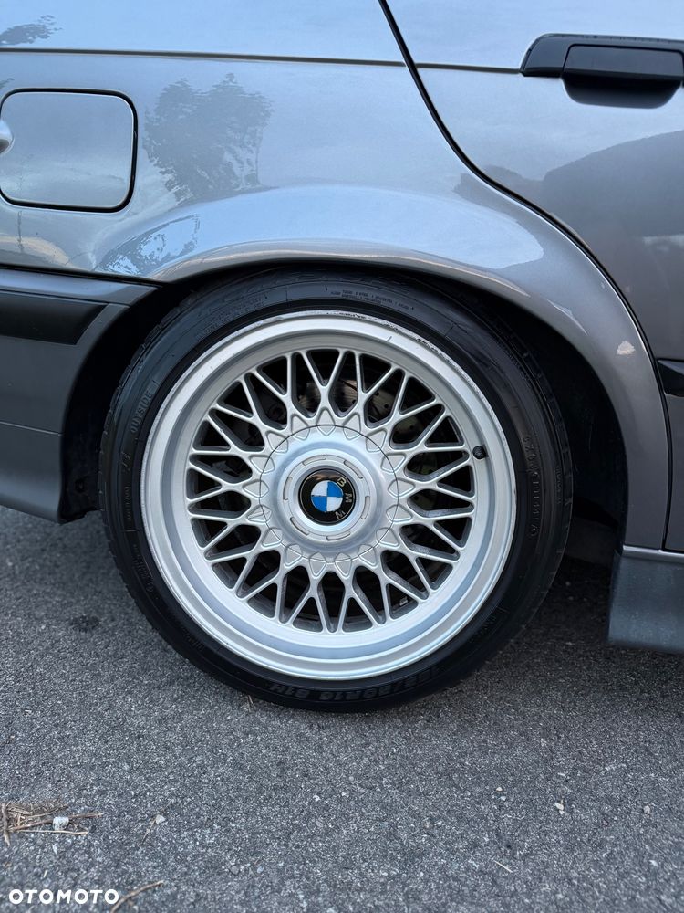 BMW Seria 3 320i - 21