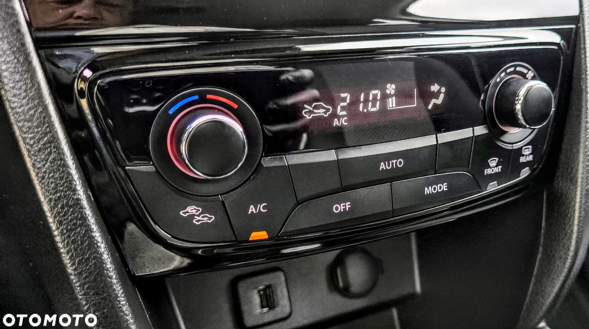 Suzuki Vitara 1.4 Boosterjet Premium 2WD - 27