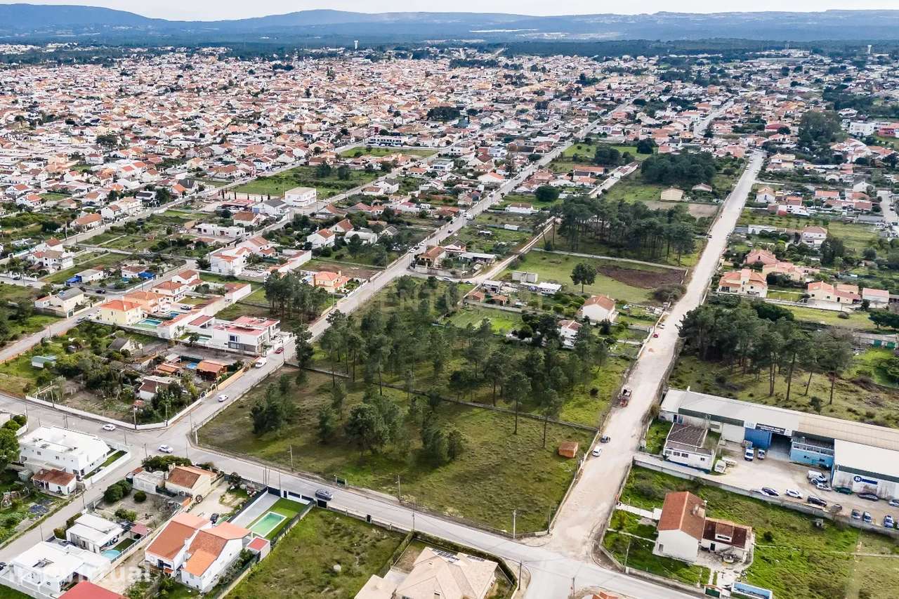 Terreno para loteamento com 16.000m2 em Fernão Ferro - Grande imagem: 2/12