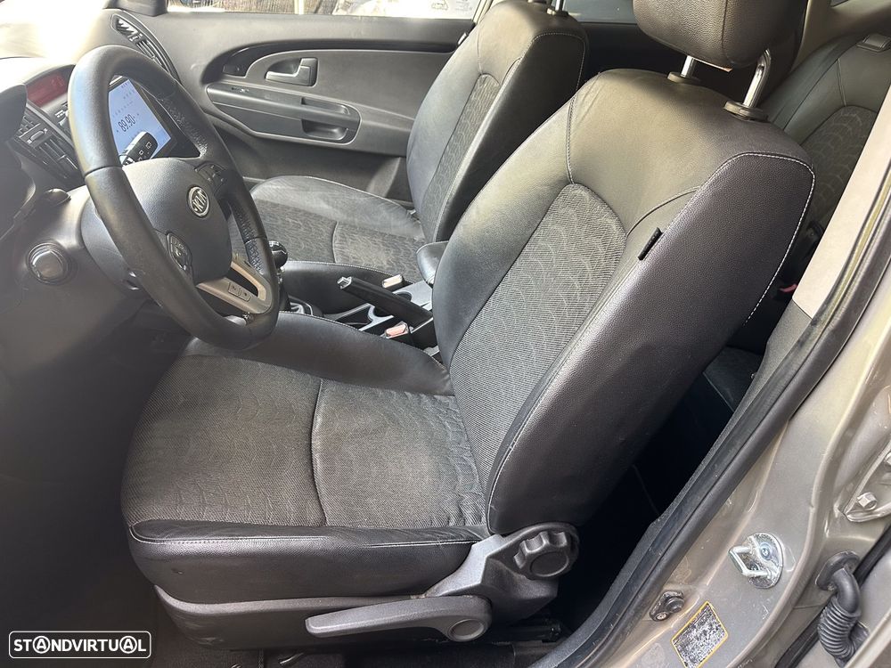 Kia Ceed SW 1.6 CRDi EX ISG - 11