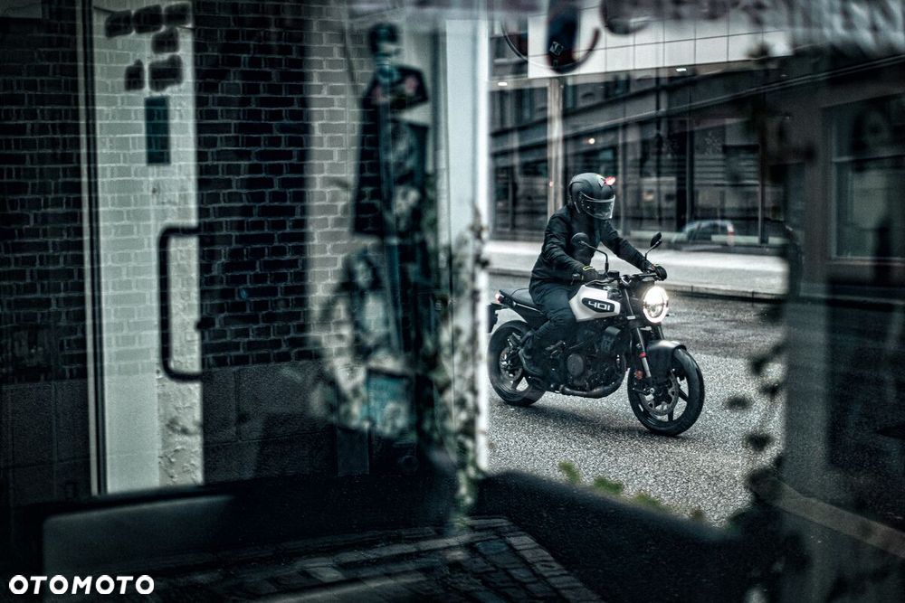 Husqvarna Vitpilen - 15