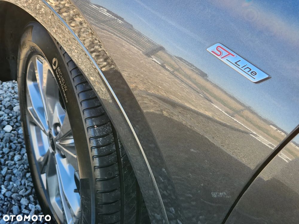 Ford Kuga 1.5 EcoBlue ST-LINE - 28