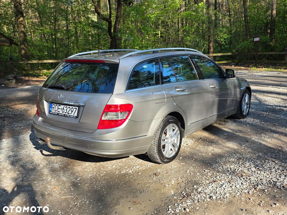 Mercedes-Benz Klasa C 220 CDI Elegance - 11