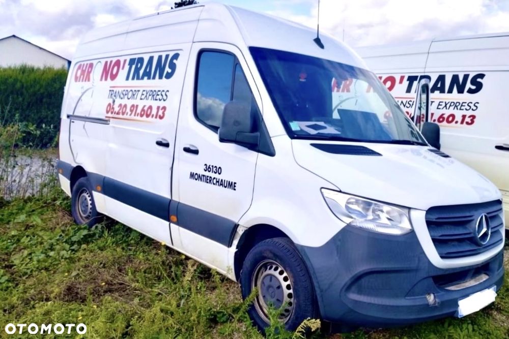 Mercedes-Benz Sprinter - 1