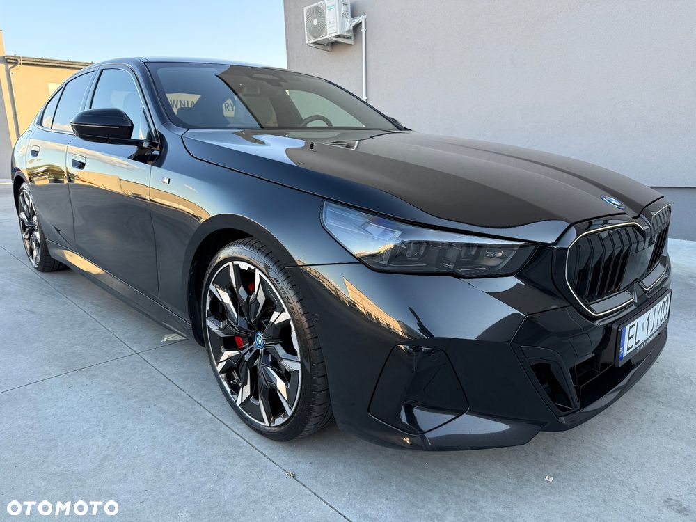 BMW Seria 5 550e xDrive PHEV M Sport - 11