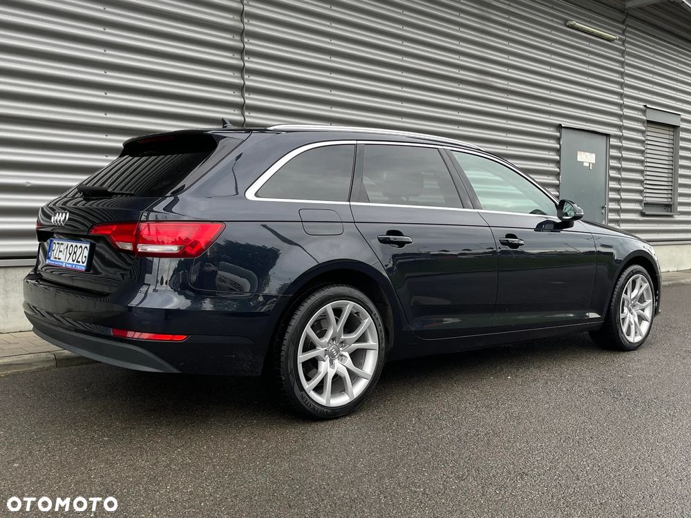 Audi A4 Avant - 4