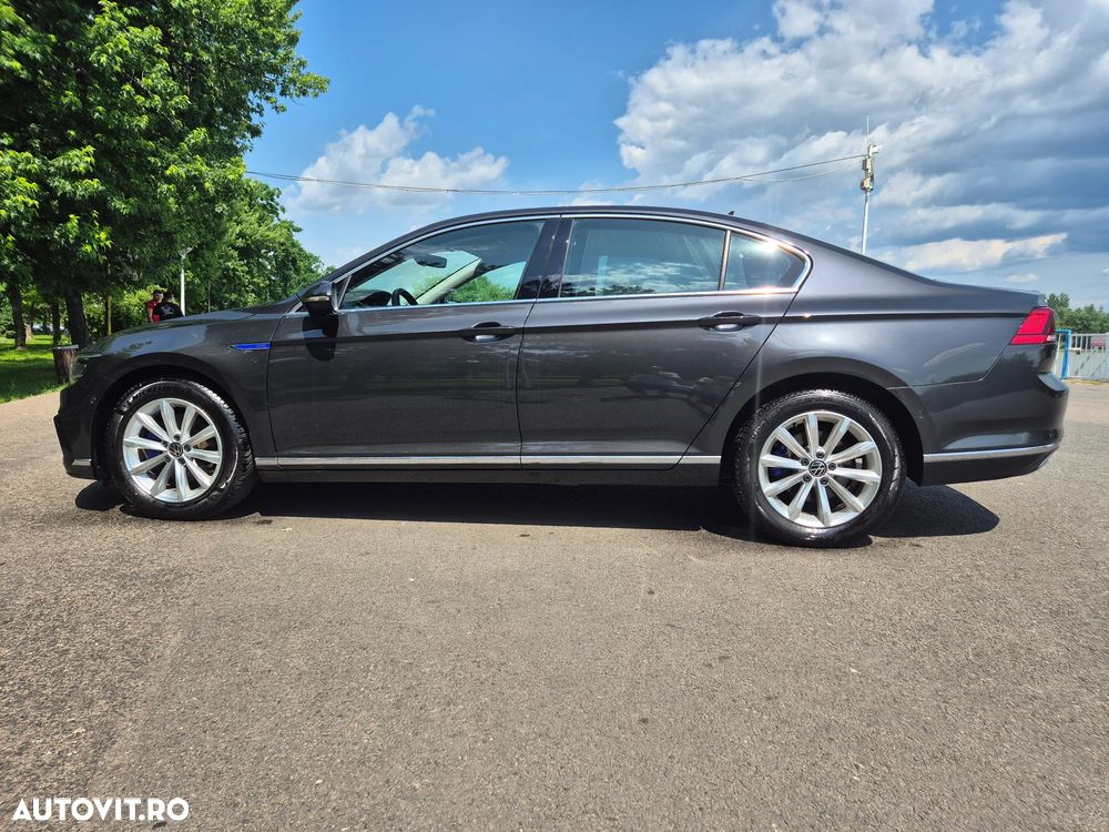Volkswagen Passat - 3