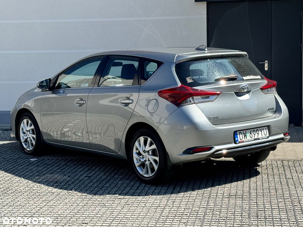 Toyota Auris 1.6 Premium MS - 7