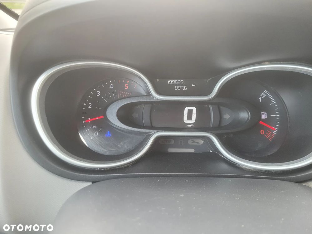 Renault Trafic - 32