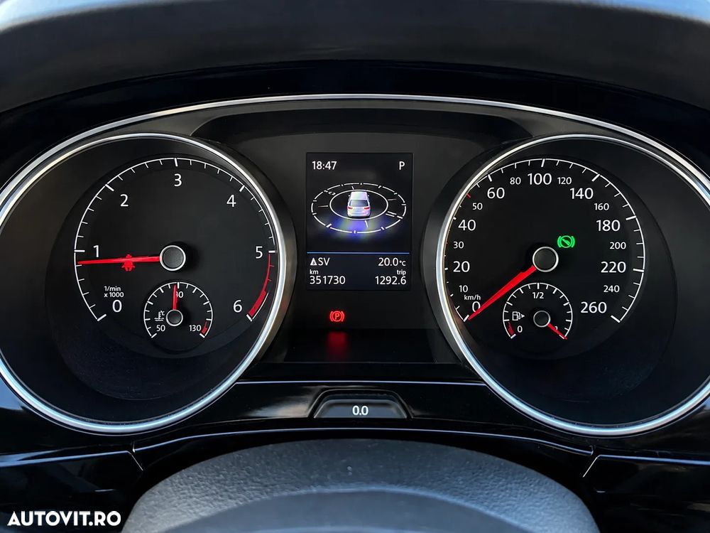 Volkswagen Touran 2.0 TDI DSG Highline - 5