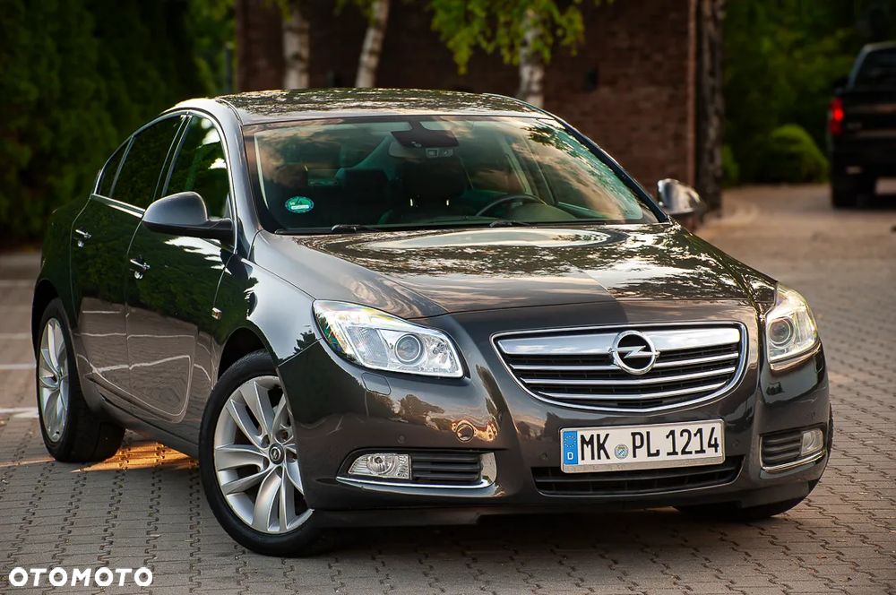Opel Insignia - 1