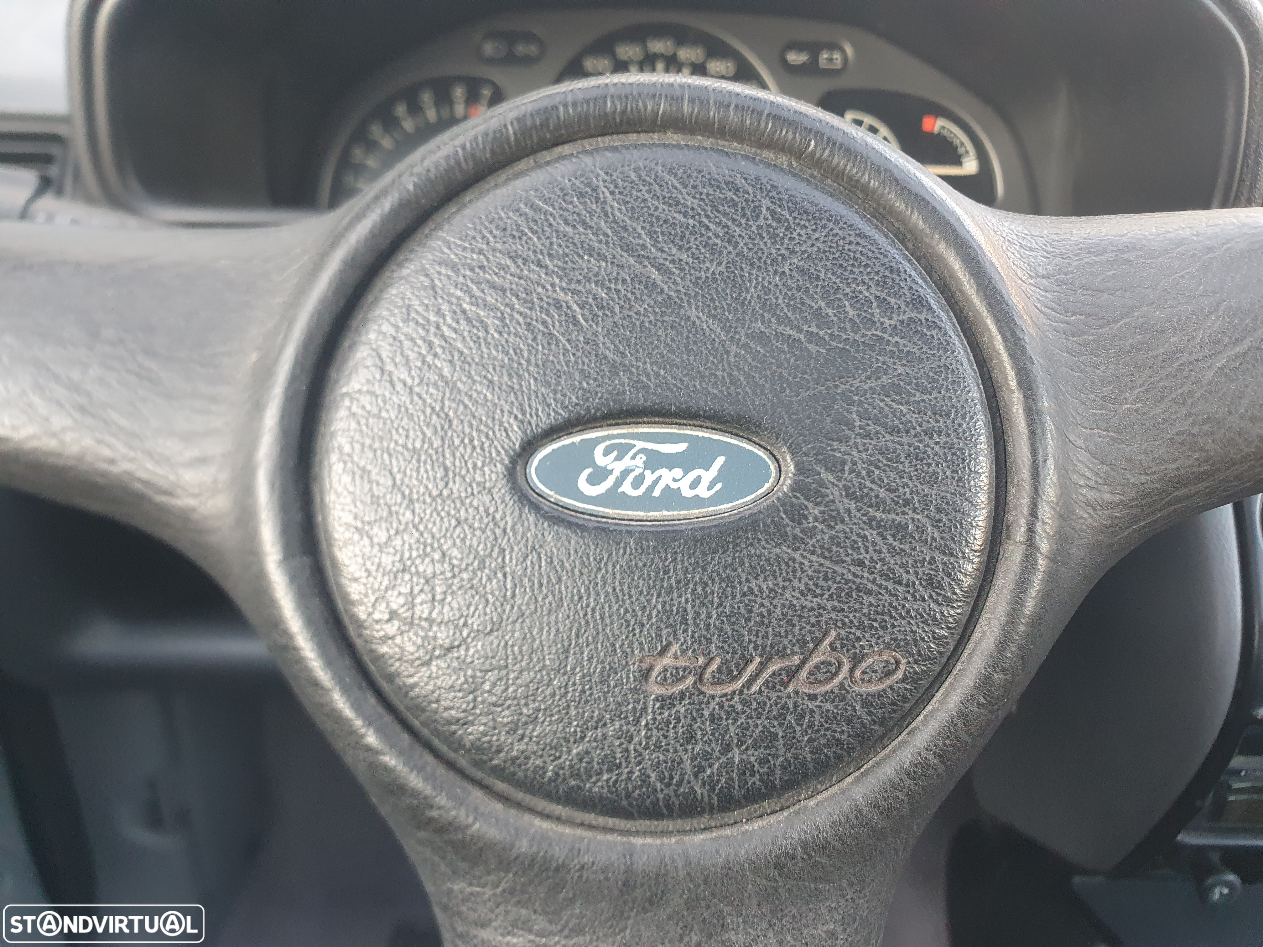 Ford Fiesta 1.6 Turbo - 22