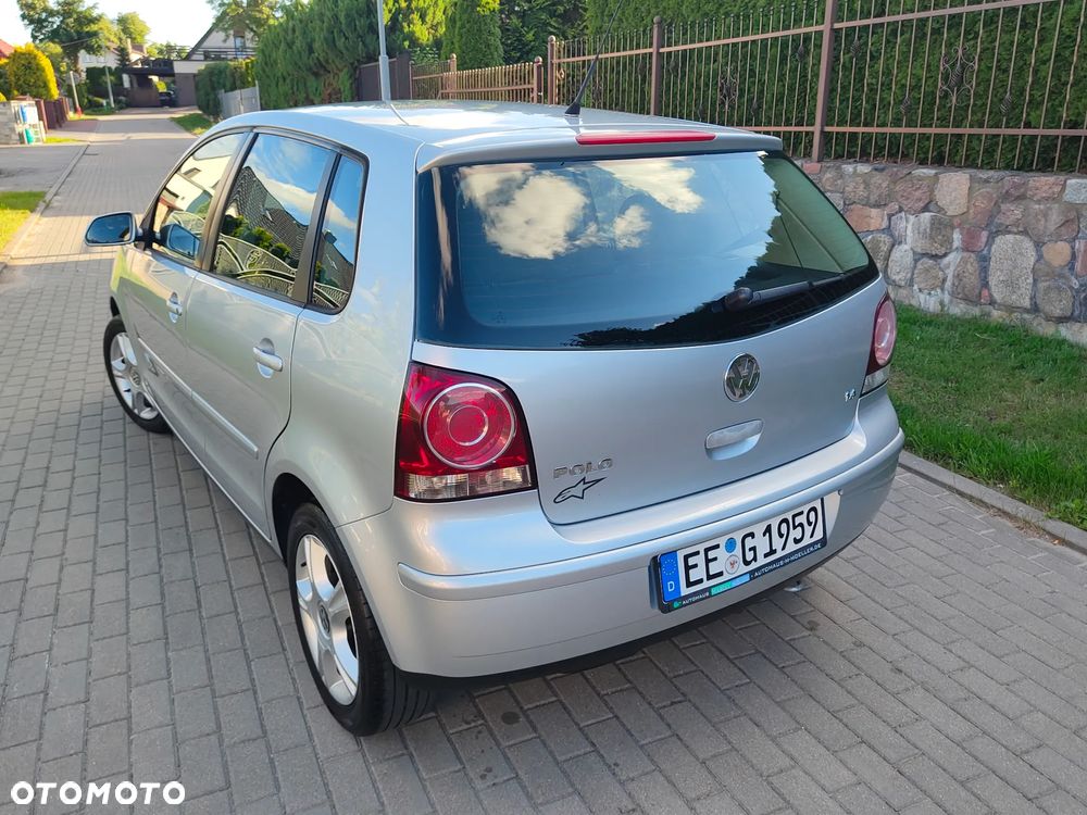Volkswagen Polo 1.4 Comfortline - 4