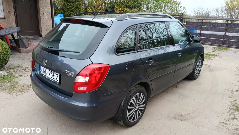 Skoda Fabia 1.4 16V Sport - 6