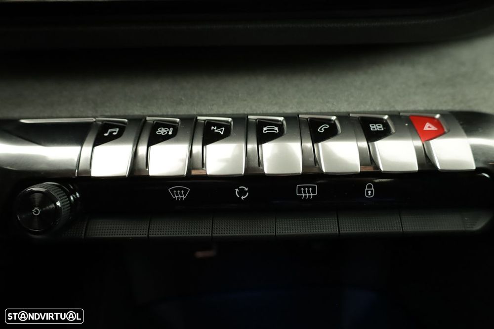 Peugeot 3008 1.6 PureTech GT EAT8 - 14