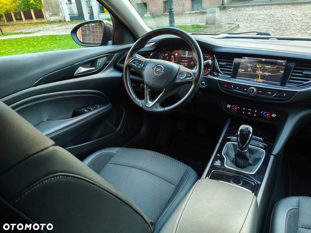 Opel Insignia - 35