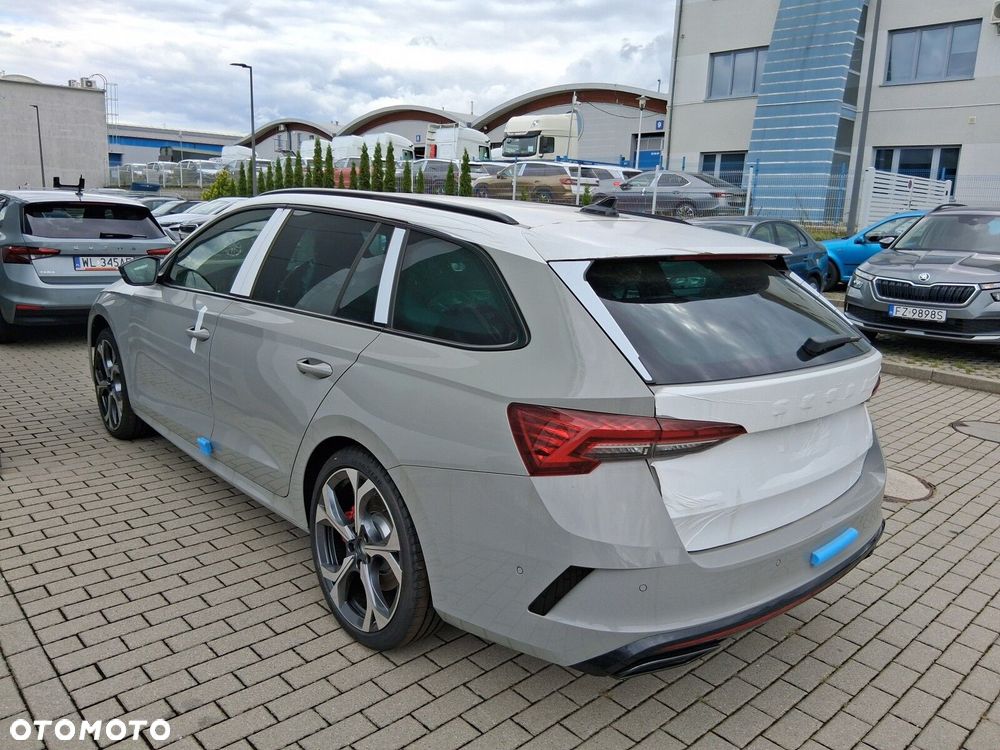 Skoda Octavia 2.0 TSI RS DSG - 4