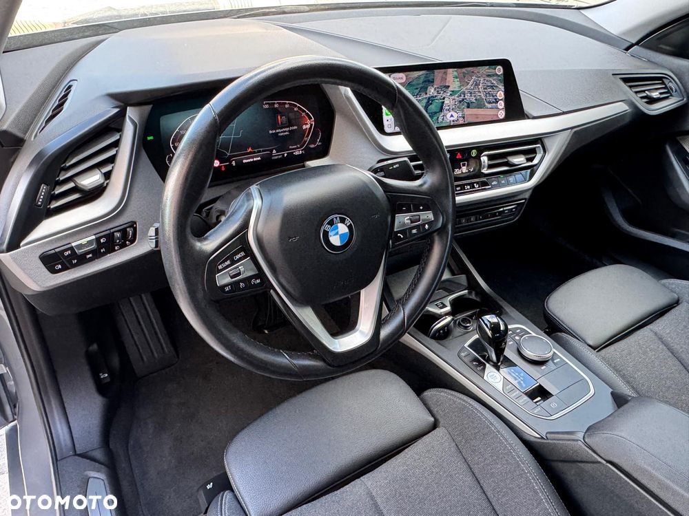 BMW Seria 2 220i Advantage sport - 14