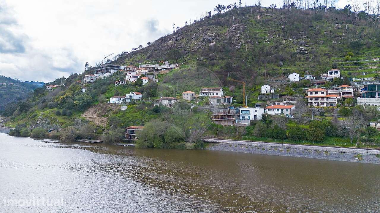 Terreno  para venda - Grande imagem: 2/26