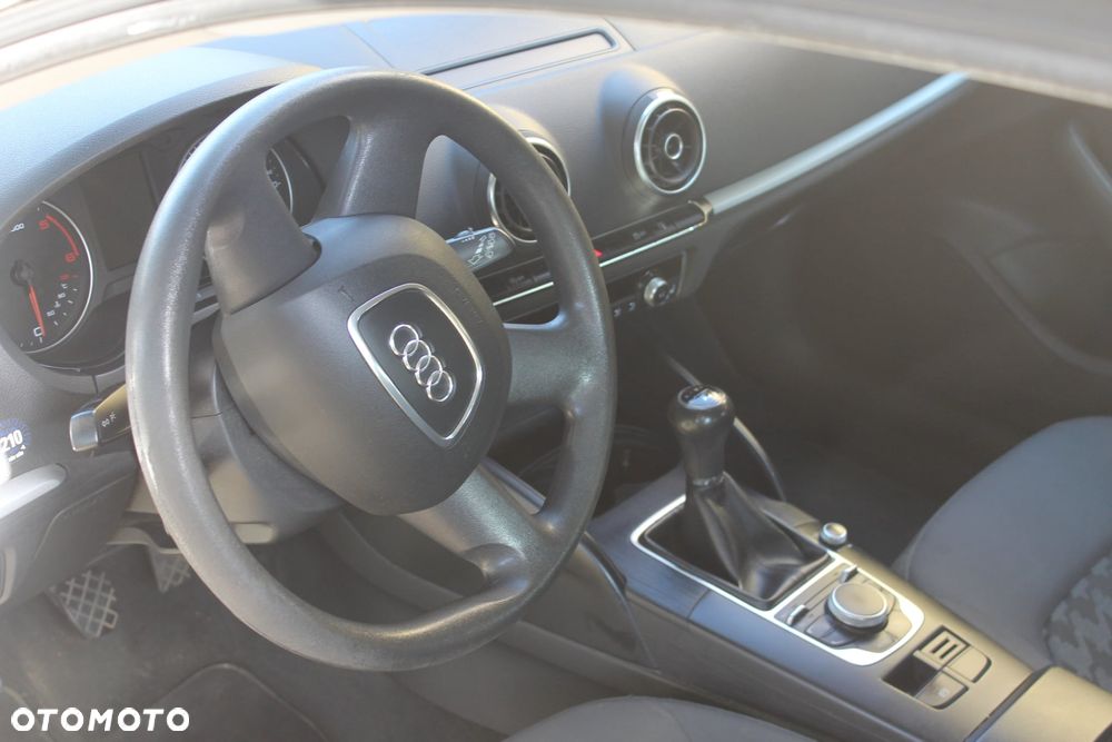 Audi A3 Sportback 2.0 TDI Attraction - 10