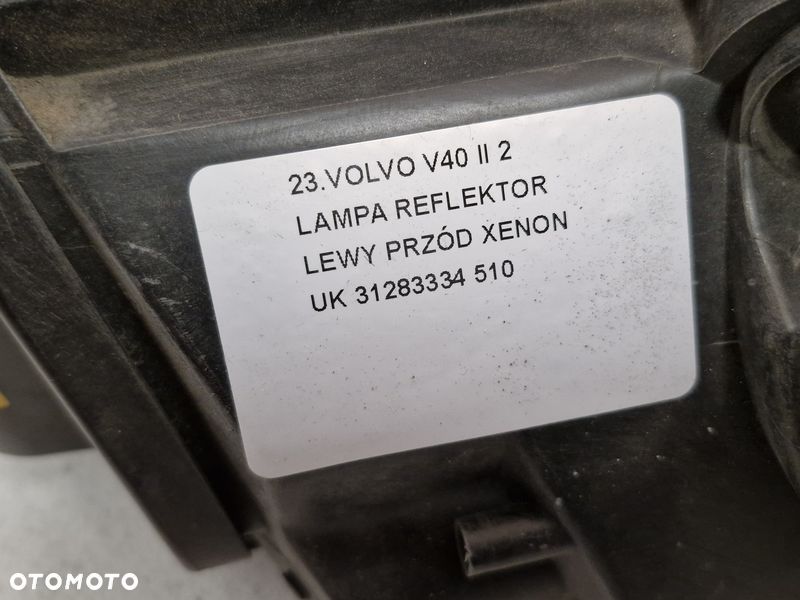 VOLVO V40 2 II LAMPA LEWY PRZÓD LEWA PRZEDNIA REFLEKTOR XENON UK 31283334 - 7