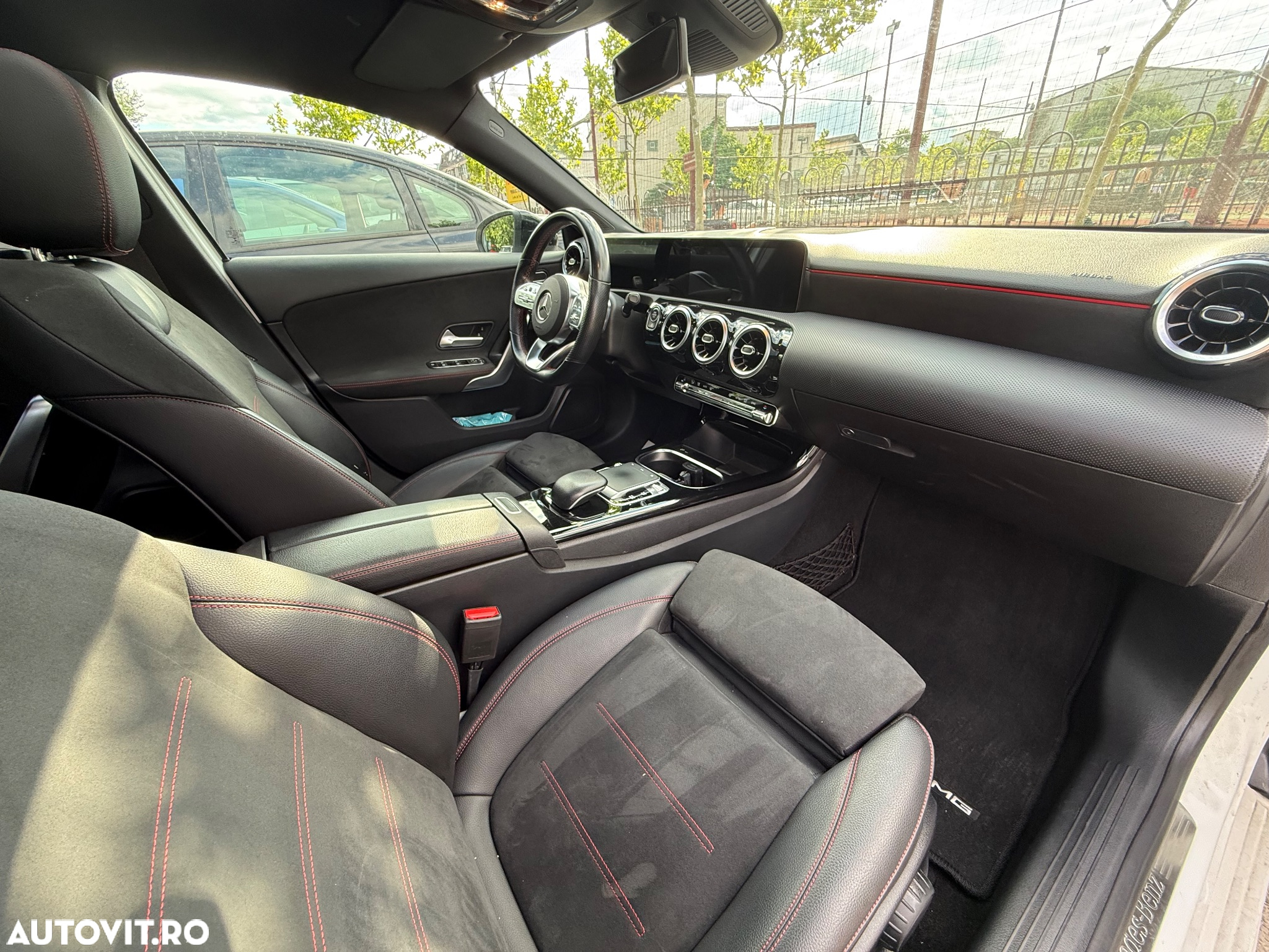 Mercedes-Benz A 180 d 7G-DCT AMG Line - 36