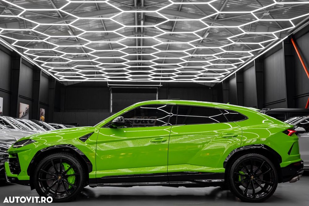 Lamborghini URUS Standard - 31