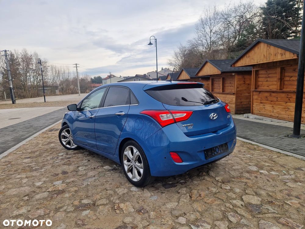 Hyundai i30 blue 1.6 GDI YES Gold - 5