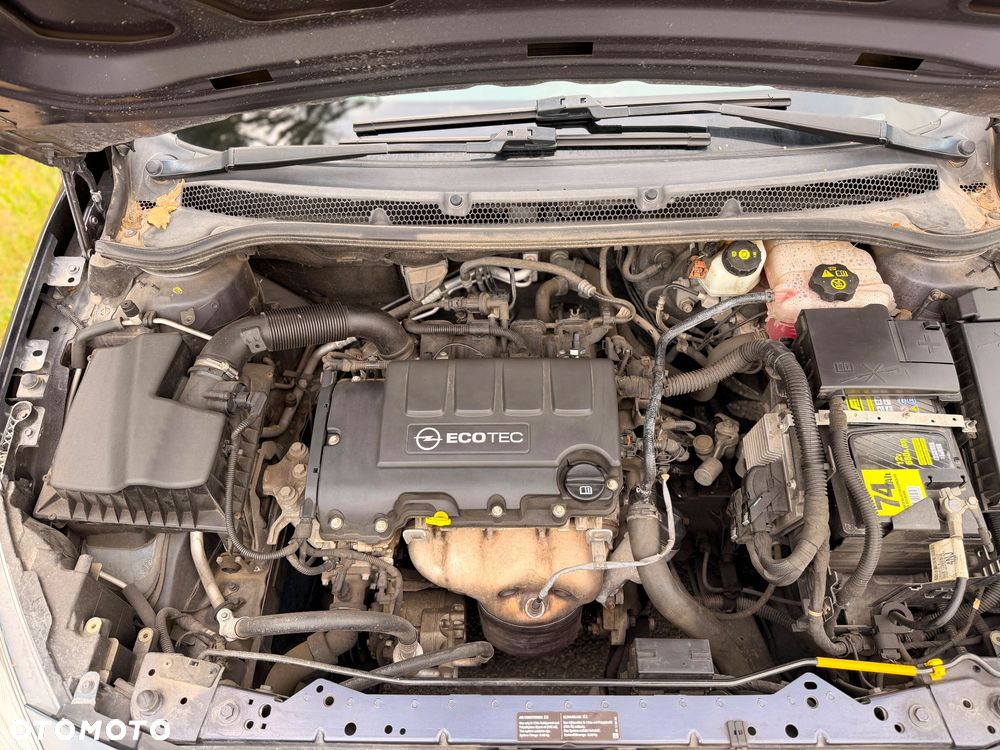 Opel Astra 1.4 ecoFLEX - 17