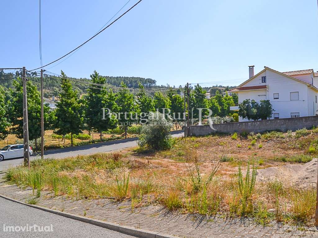 Terreno de 589 m² para construção no centro de Proença-a-Nova - Grande imagem: 3/5