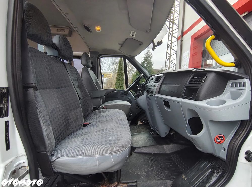 Ford Transit - 10