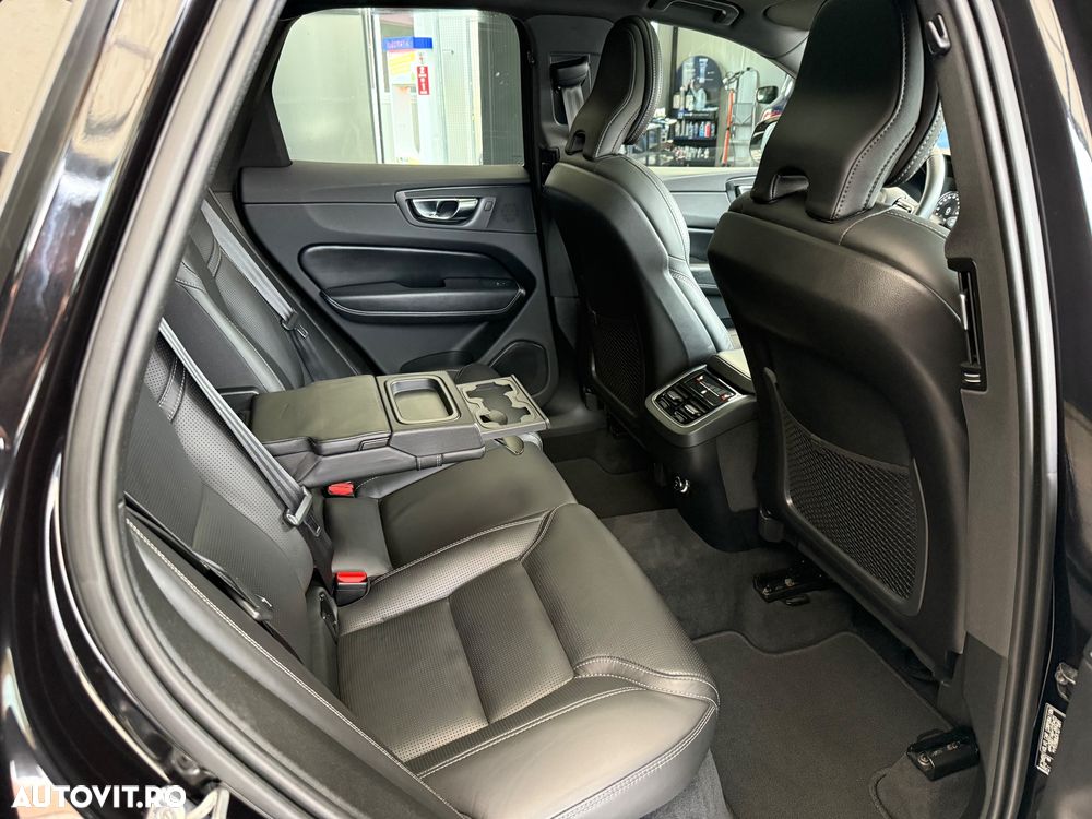 Volvo XC 60 D5 AWD Geartronic Inscription - 13