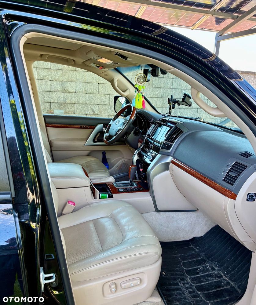 Toyota Land Cruiser LC 4.5 D-4D Prestige - 18