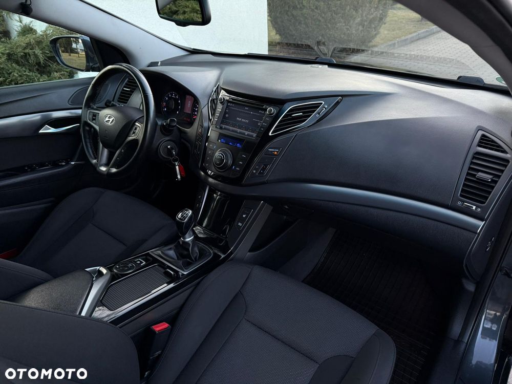 Hyundai i40 1.6 GDI Comfort + - 29