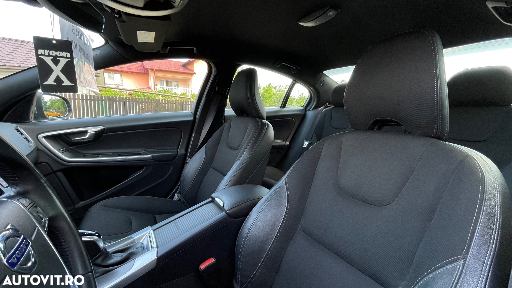 Volvo S60 D2 Geartronic Momentum - 6