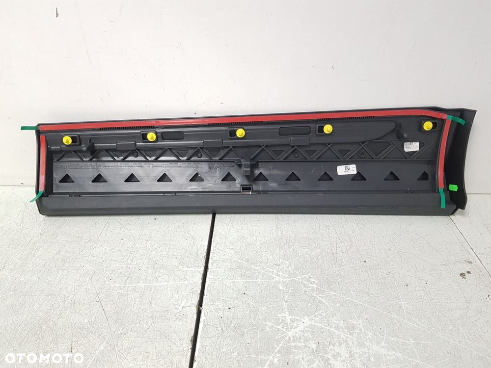 NOWA ORYGINALNA LISTWA DRZWI PRAWA TYŁ TYLNA AUDI Q8 4M 4M8853970B 18-25 - 5