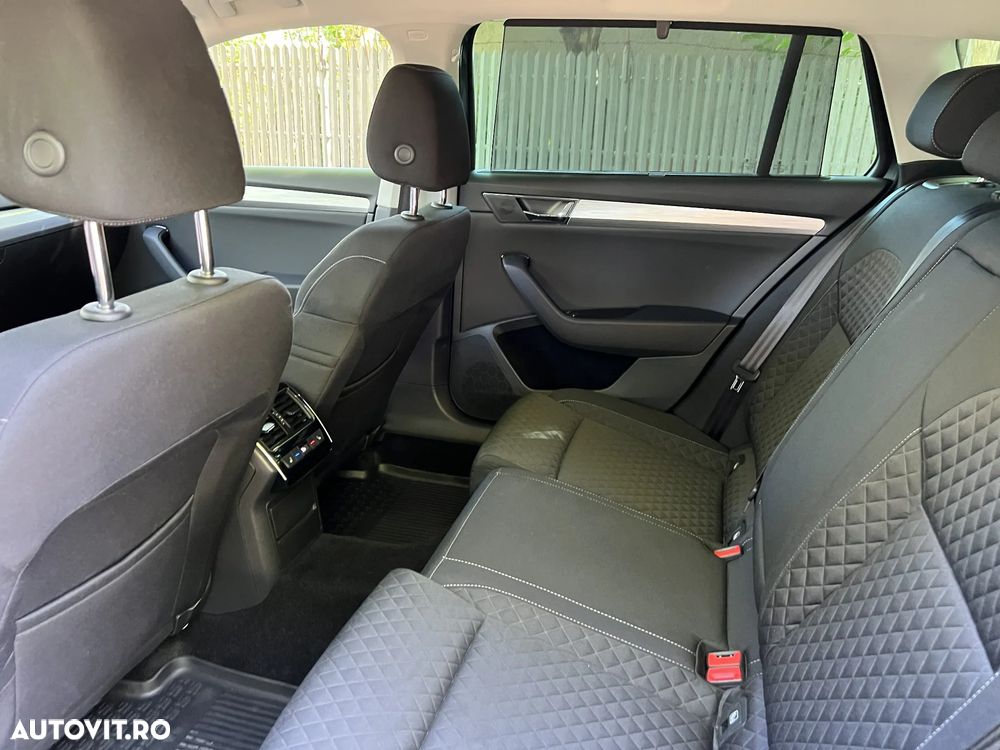 Skoda Superb 2.0 TDI DSG Ambition - 16