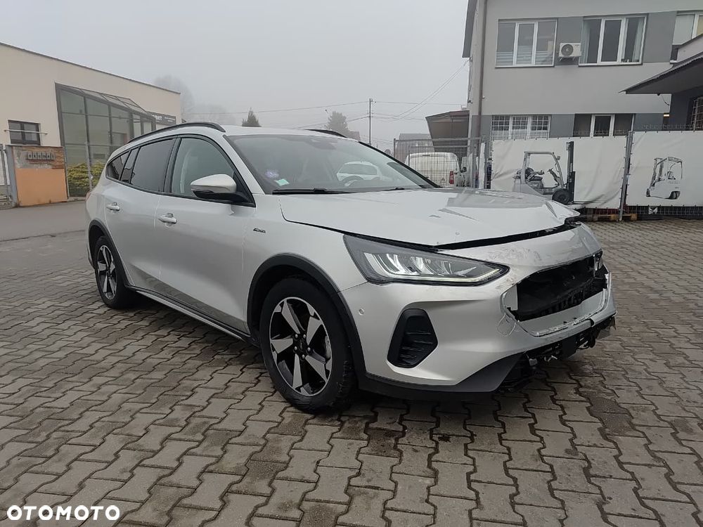 Ford Focus 1.0 EcoBoost Hybrid ACTIVE X - 15