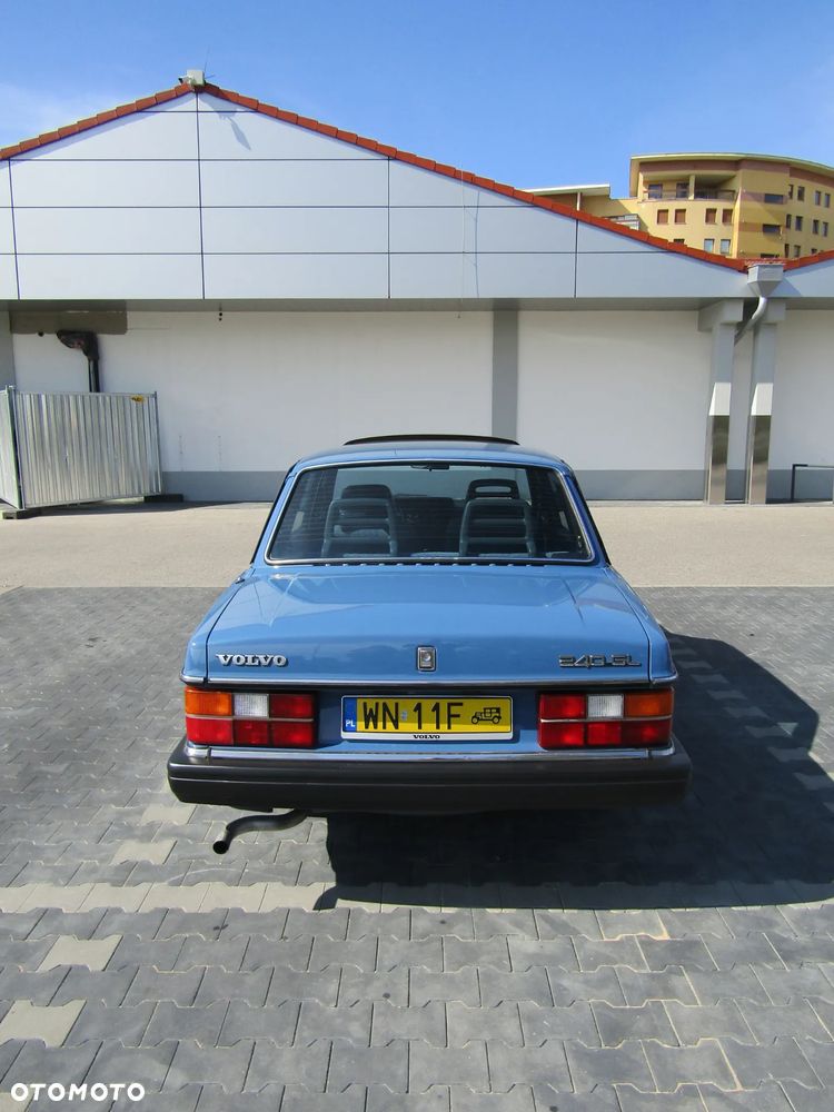 Volvo Seria 200 - 4