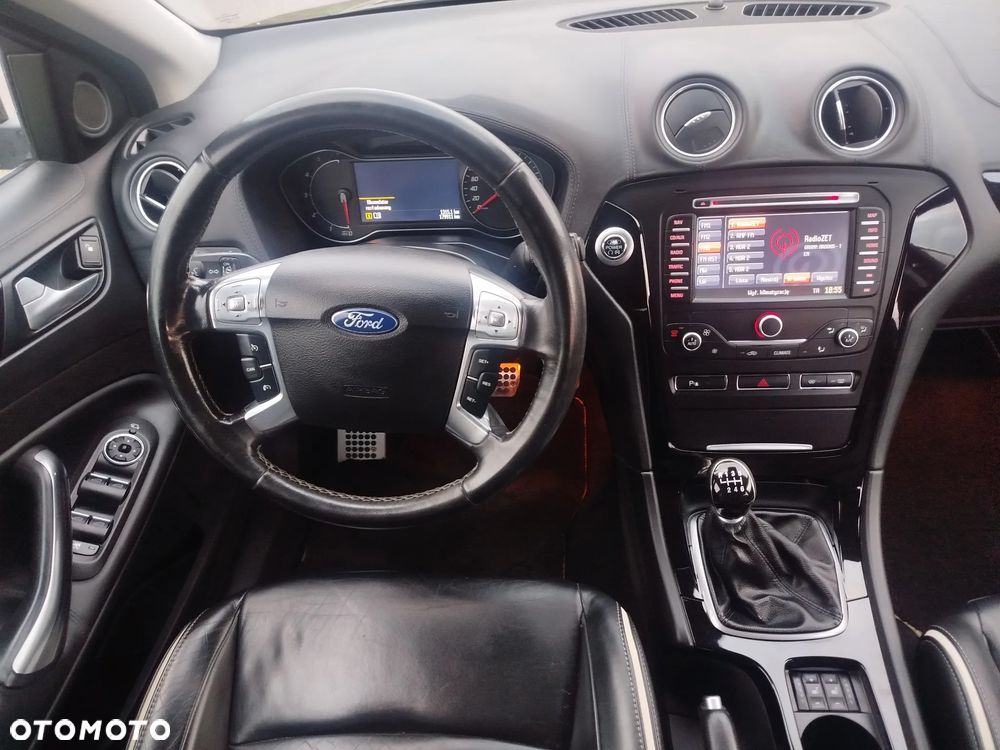 Ford Mondeo - 10