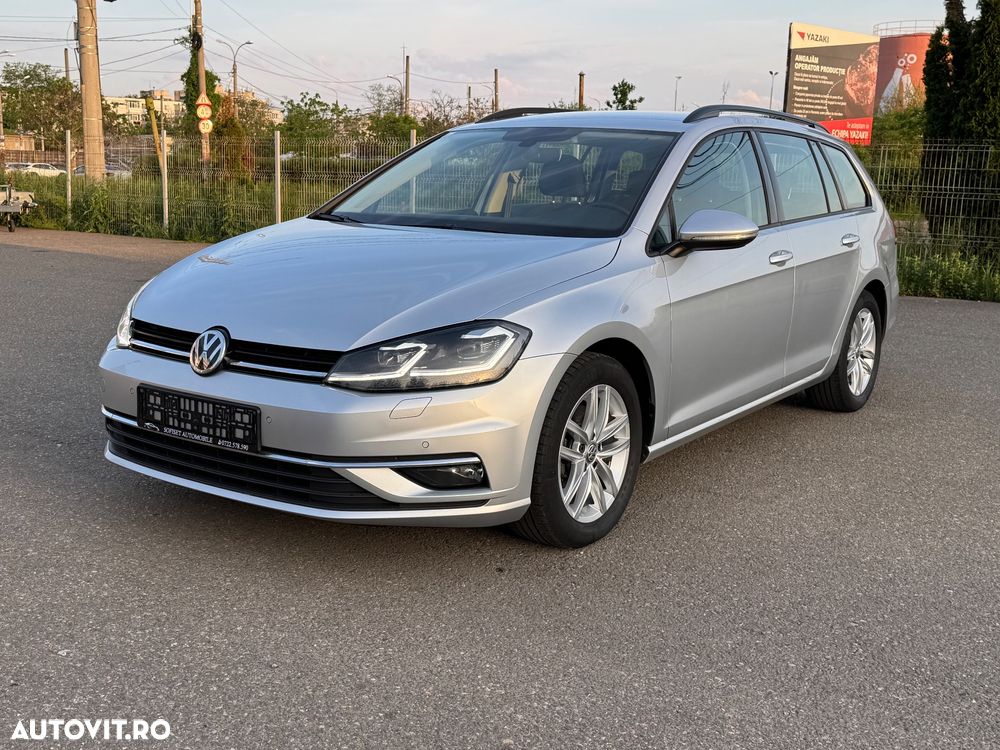 Volkswagen Golf 2.0 TDI SCR DSG Comfortline - 9