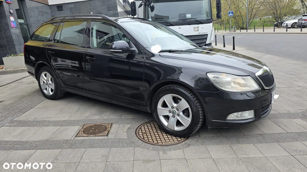 Skoda Octavia 1.6 TDI Active DSG - 1